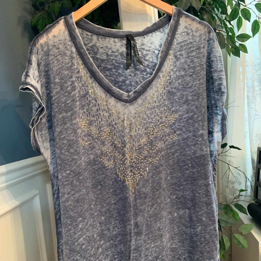 Seven T-shirt